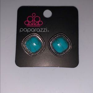 Teal studs